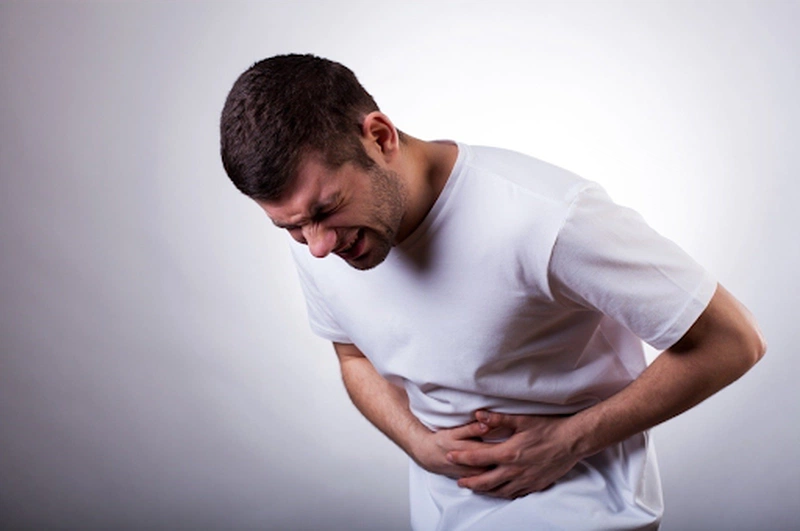 Đau bụng, buồn nôn là triệu chứng sỏi mật hay dạ dày?
